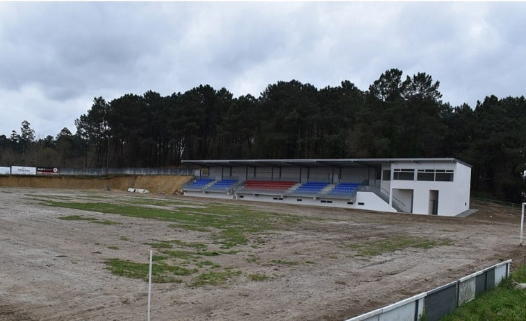 El gobierno de Moraña se compromete a dotar al campo de Mirallos de una pista de atletismo en un nuevo proyecto