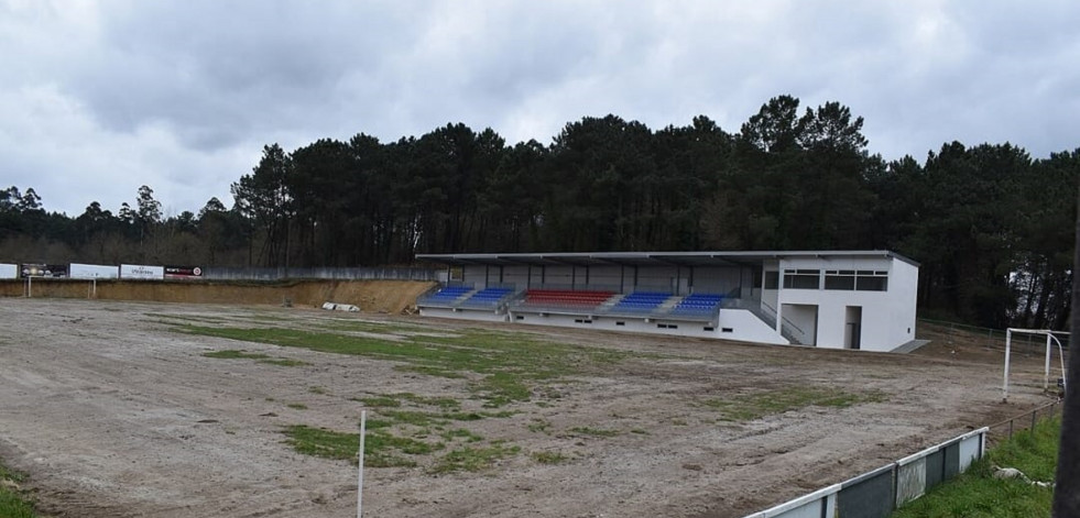 El gobierno de Moraña se compromete a dotar al campo de Mirallos de una pista de atletismo en un nuevo proyecto