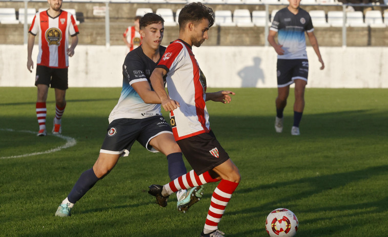 Portonovo y Céltiga disputan a las 16:30 horas un derbi de alta tensión en el campo de Baltar