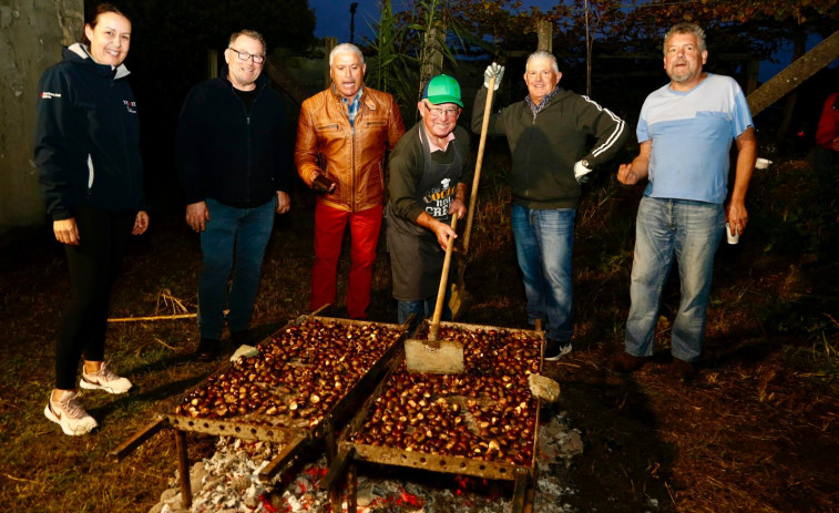 Ribadumia y Vilariño celebran el magosto con fiestas a cargo del Concello y de O Batuqueiro