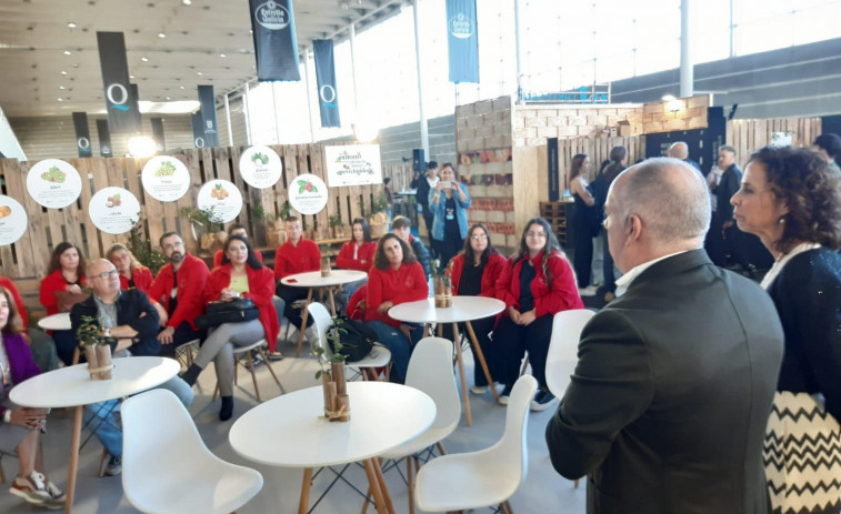 Alumnos del taller de hostelería de Vilanova viajan a Pontevedra para ampliar su formación