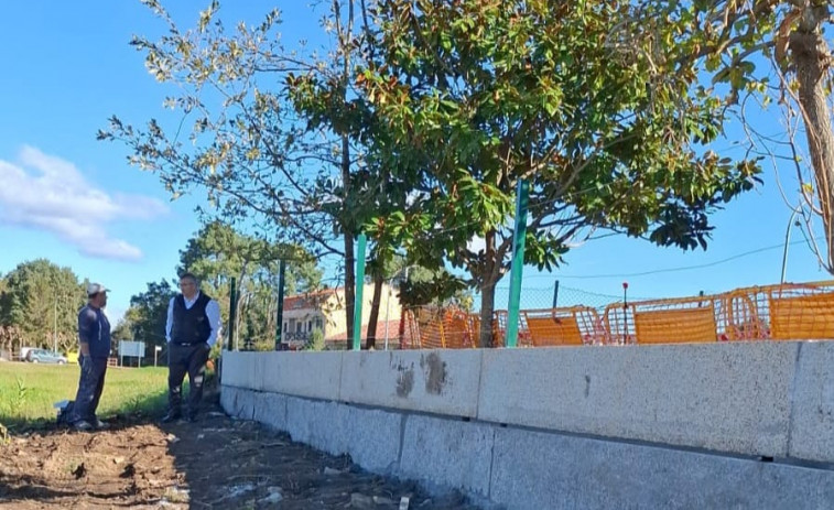 Ribadumia levanta un nuevo muro y acaba con el problema de inseguridad en el CRA