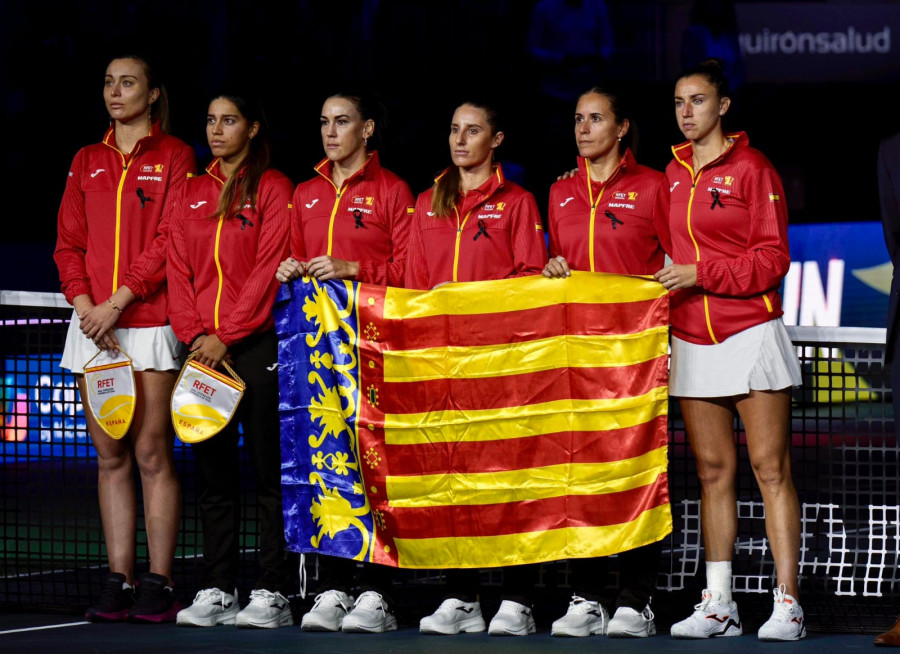 España cae ante Polonia 2-0 y Jéssica Bouzas se queda con las ganas de debutar en la Billie Jean King Cup