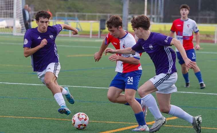 El Arosa juvenil puso el juego y las ocasiones, y el Montañeros los goles (0-3)