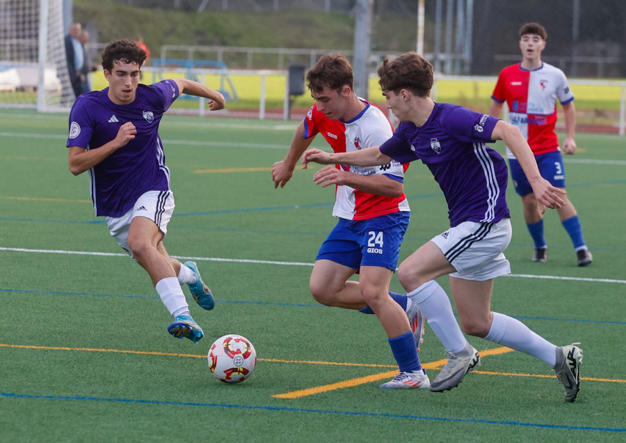 El Arosa juvenil puso el juego y las ocasiones, y el Montañeros los goles (0-3)