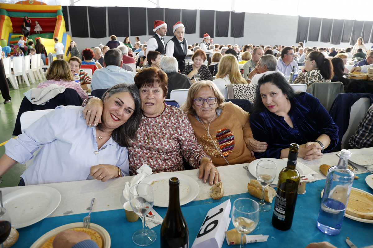 Comida navidad xuntos meaño PP