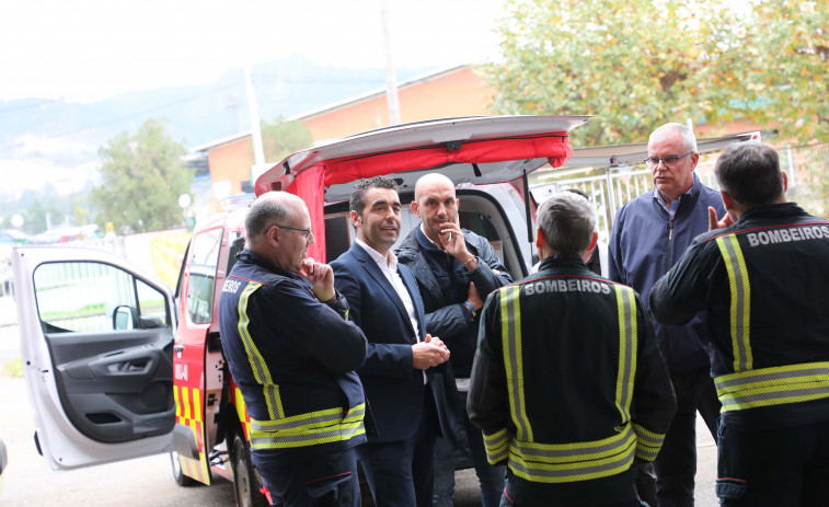 Entregan tres nuevos vehículos para estos parques de bomberos del Consorcio Provincial