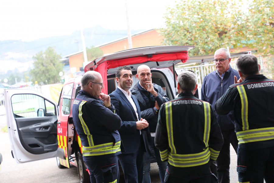 Entregan tres nuevos vehículos para estos parques de bomberos del Consorcio Provincial