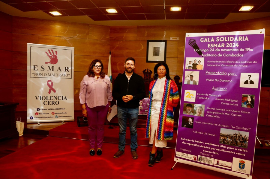 Esmar celebra su gala solidaria y reivindicativa del 25-N con Mozos de Arousa, sorpresas y mucha música