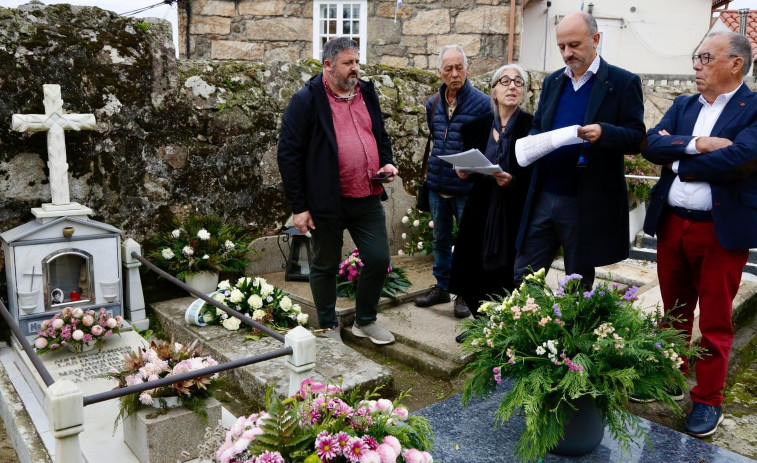 El Foro Galicia e Valle-Inclán realiza con el Concello de Cambados un homenaje a su hijo y a Josefina Blanco