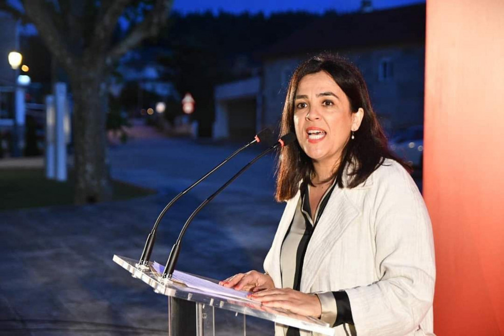 Marta giráldez alcaldesa de Meis