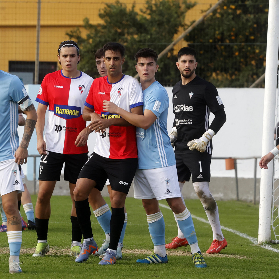 Arosa y Boiro cruzan sus dinámicas opuestas en el derbi de A Lomba