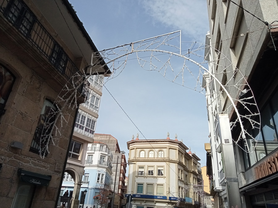 Unas 300.000 bombillas iluminarán esta Navidad a todo el municipio de Ribeira