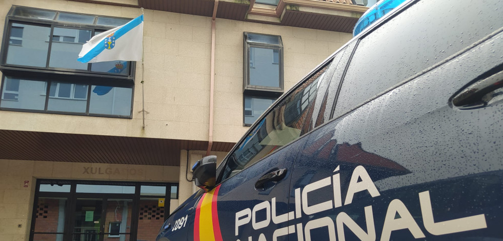 Detenido un vecino de Aguiño por violencia de género, al que la jueza le impuso una orden de alejamiento y prohibición de comunicarse con la víctima