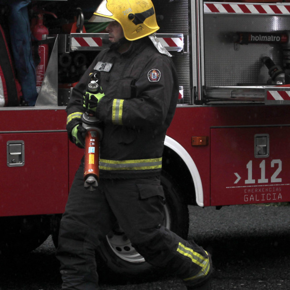 Al menos dos fallecidos, dos heridos muy graves y un desaparecido en una explosión en una fábrica en Alicante