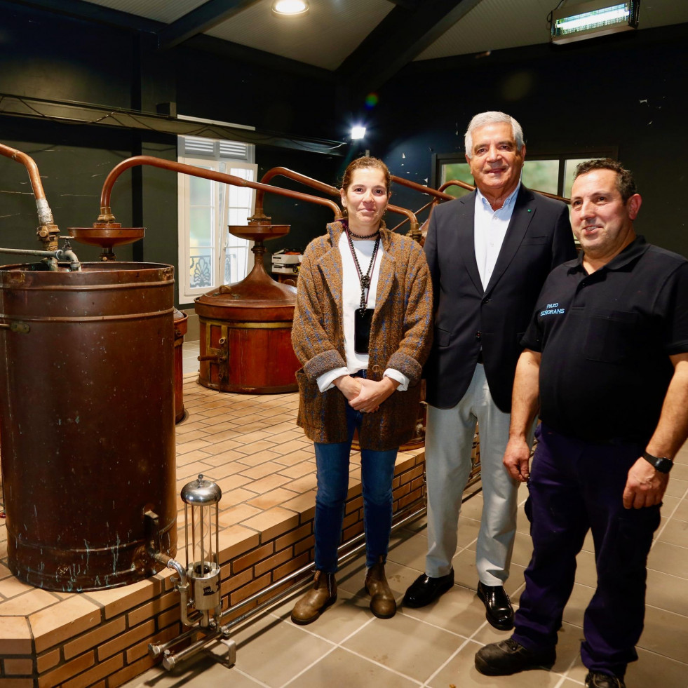 Aguardientes y Licores de Galicia pone en valor el proceso tradicional de destilación