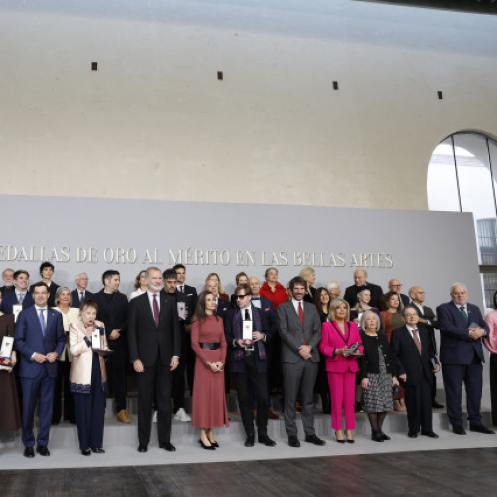 El rey destaca la “baliza ética” del arte al entregar las Medallas de Bellas Artes