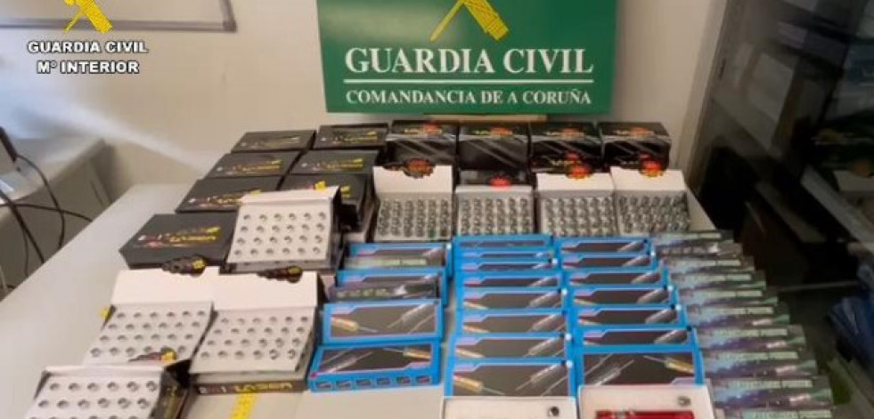 La Guardia Civil se incauta de mil punteros láser ilegales en A Coruña