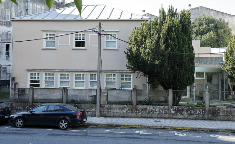 La falta de personal en la Unidad de Salud Mental de Vilagarcía paraliza sin fechas citas ya programadas