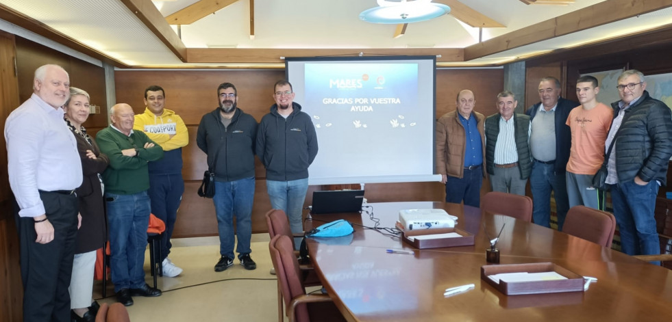 Los barcos de la Cooperativa Santa Eugenia de Ribeira recogieron este año unos 1.400 kilos de basura marina