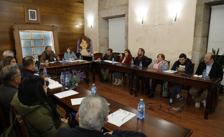 Vecinos de San Clemente reclaman en el Pleno el servicio de saneamiento tras dos décadas de “excusas”