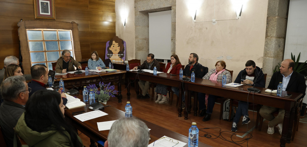 Vecinos de San Clemente reclaman en el Pleno el servicio de saneamiento tras dos décadas de “excusas”