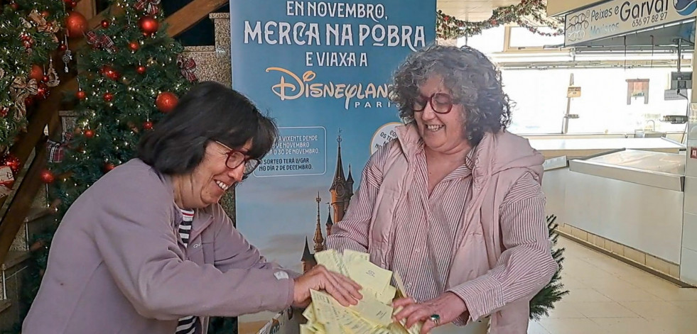 Charo Vázquez gana el viaje a Eurodisney de la campaña comercial de noviembre en A Pobra