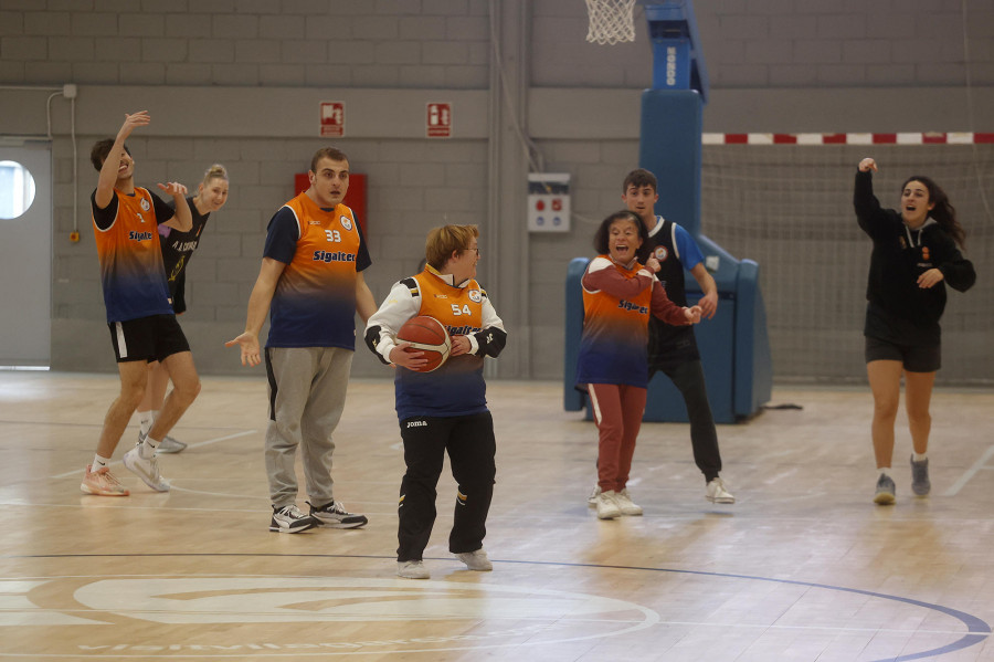 El baloncesto inclusivo conquista el Sara Gómez