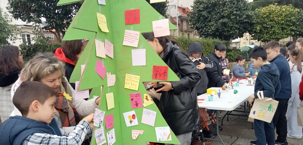 Unas 400 personas asisten a la fiesta de Ambar para decir que no son invisibles y normalizar la diversidad