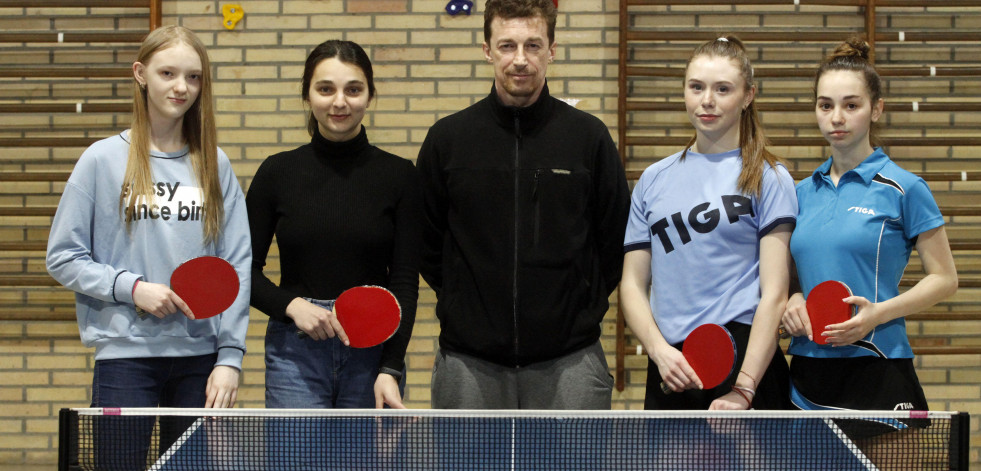 El Cambados Tenis de Mesa acerca el lunes el deporte femenino al CEIP de Santo Tomé con Anna Miklukha