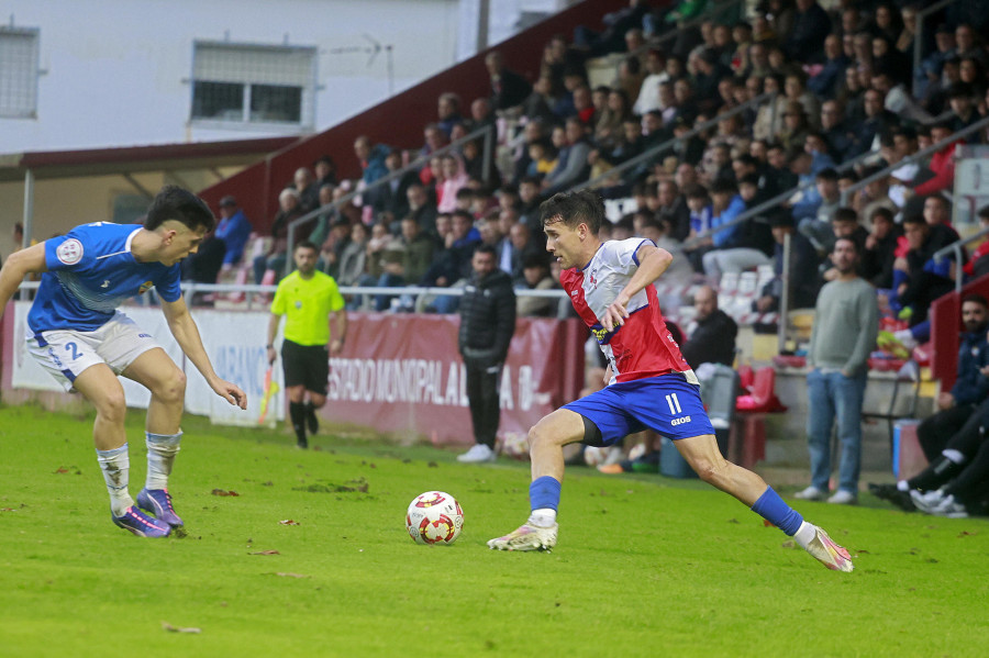 El Arosa perdonó demasiado (2-2)