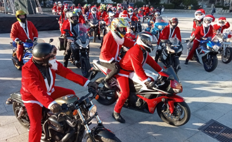 El Motoclub Sinfrenos de A Pobra programó para el 14 de diciembre su Papanoelada Solidaria con recogida de alimentos