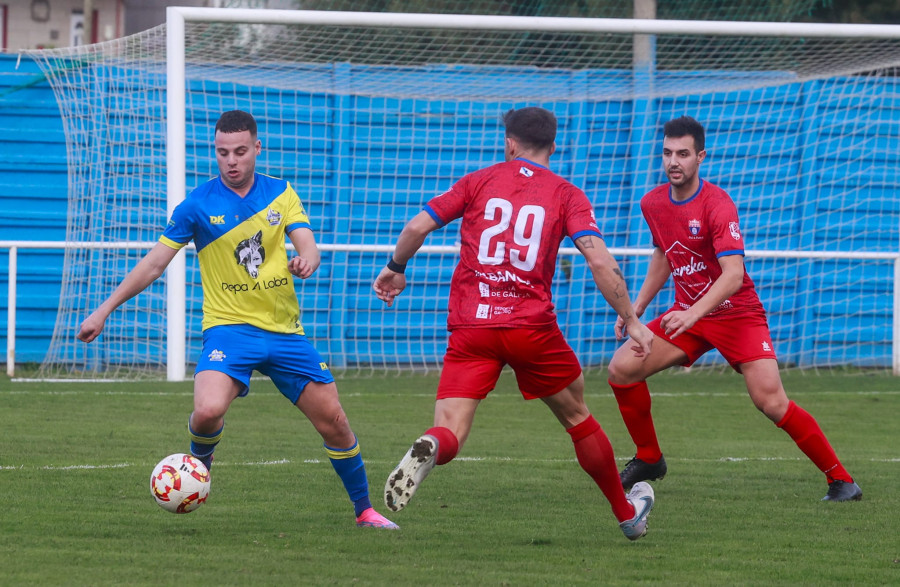 Álex García da la victoria al Umia en el derbi de Burgáns (0-1)