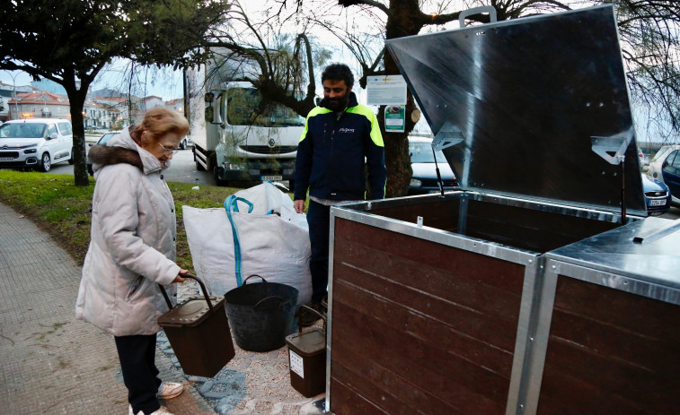 Los composteros comunitarios de Cambados suben a nueve y ya cubren más de 500 hogares del centro