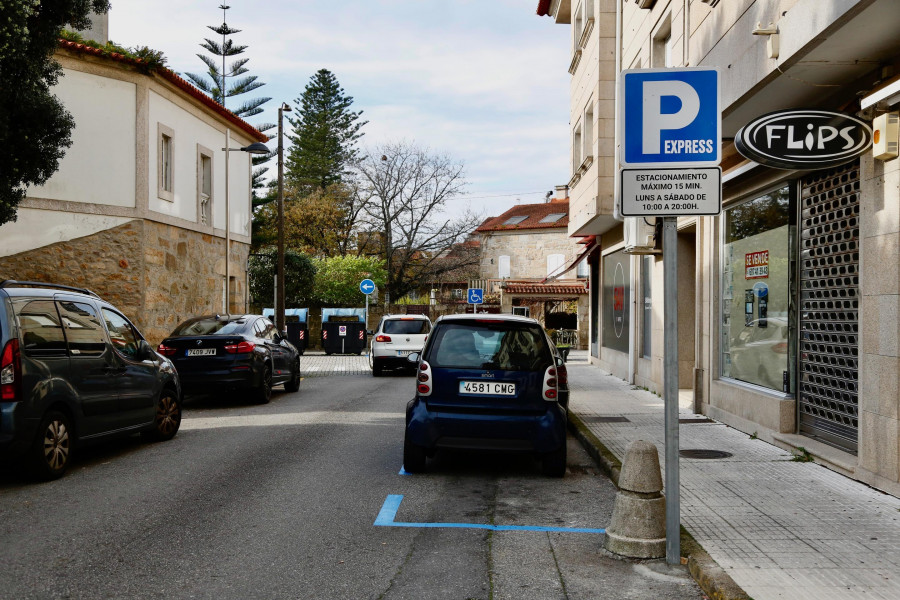 El alcalde de Cambados replica que “non hai obriga” de cumplir la moción de la plaza Asorey