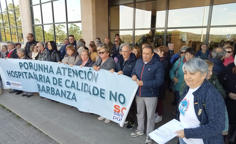 Denuncian demoras de dos años en las consultas de revisión en Traumatología y Medicina Interna en el Hospital do Barbanza