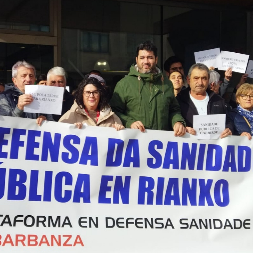 El gerente del área sanitaria ratifica que intentará ampliar el horario del PAC de Rianxo antes de tres meses