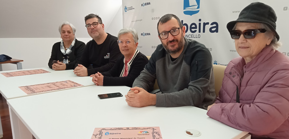 El Grupo Municipal de Teatro de Ribeira ofrecerá el lunes en el auditorio una lectura dramatizada de 