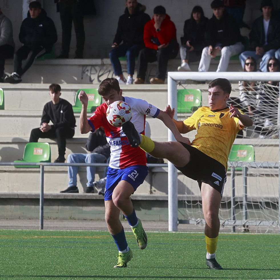 El Arosa Juvenil sufre un duro correctivo en su visita a Asturias ante el Sporting de Gijón antes del parón