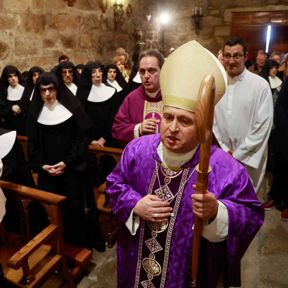 Gratitud por los 85 años de labor de las monjas del ya antiguo asilo de Cambados