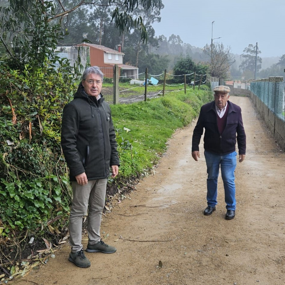 Las obras de acondicionamiento del camino de Estonllo, en O Grove, rematan tras una inversión de 7.000 euros