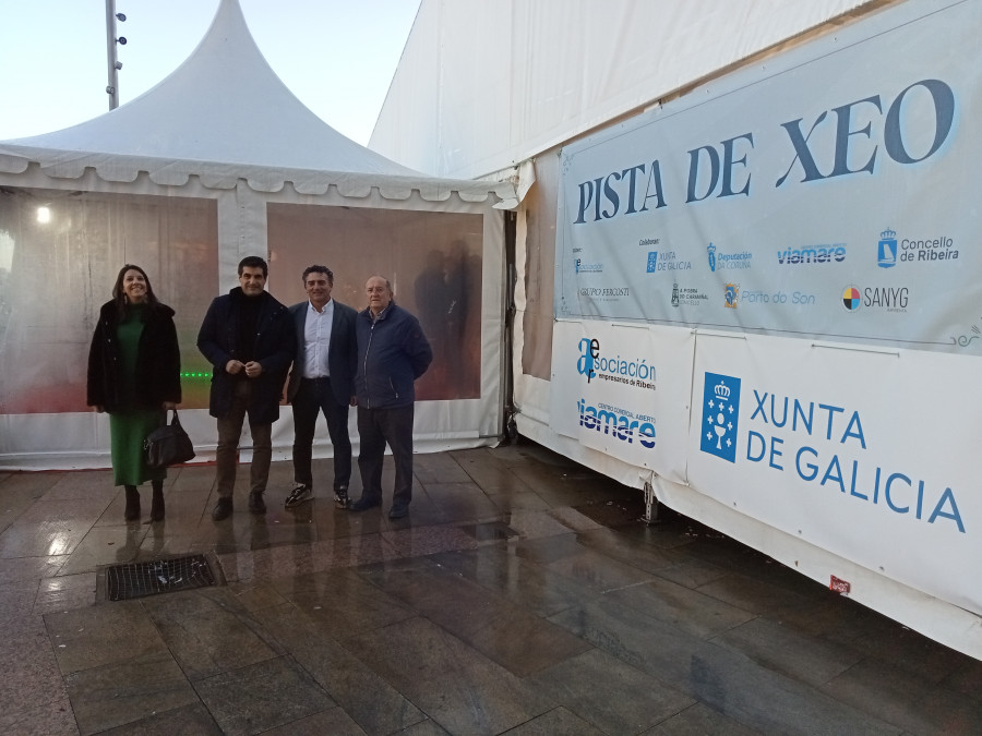 La Xunta pone en valor los productos de la plaza de abastos y del comercio de Ribeira con motivo de la Navidad