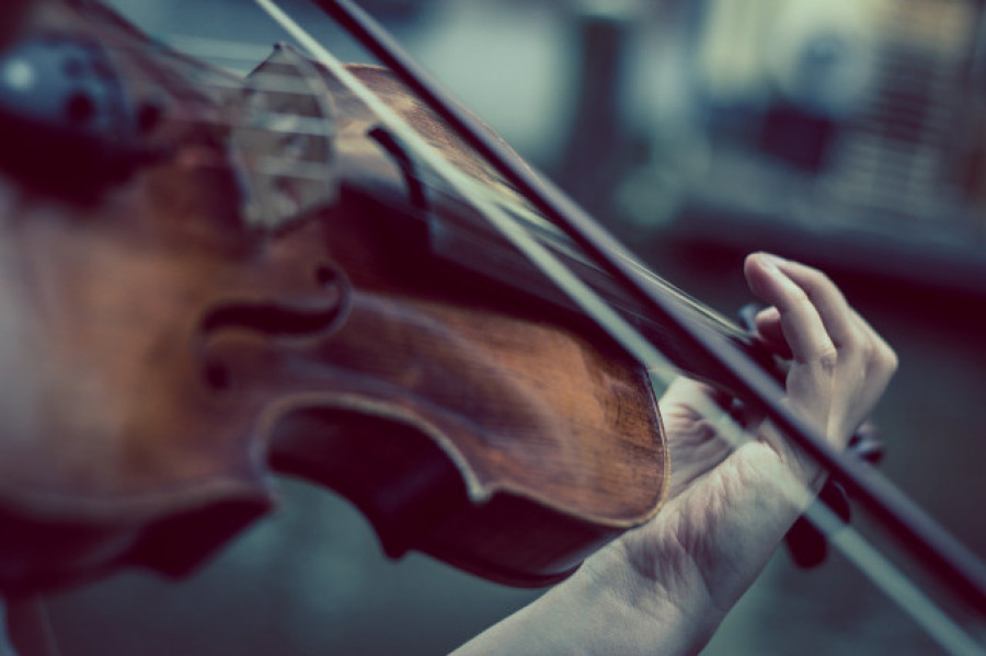 Una niña de 12 años, primera compositora femenina en el recital de la Filarmónica de Viena