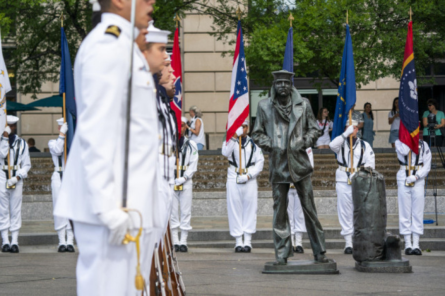 Fallece a los 105 años el superviviente de mayor edad del ataque a Pearl Harbor