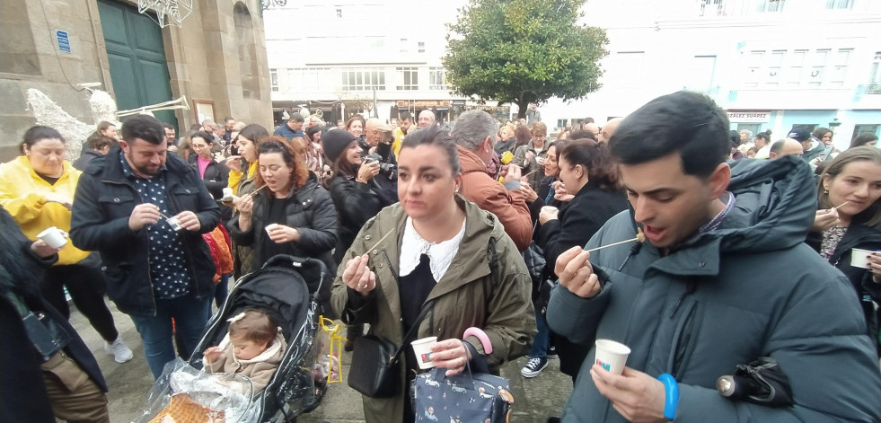 La Porta do Sol de Ribeira albergará mañana al mediodía las campanadas dorneiras de manera anticipada