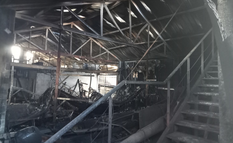 El Club de Remo Puebla ya trabaja para retomar su actividad tras el voraz incendio en sus instalaciones