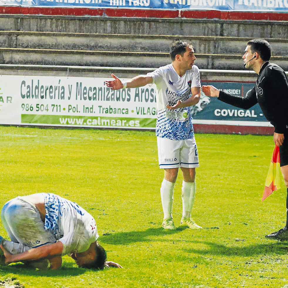 El Boiro vuelve a las andadas en defensa y cae goleado en Vigo (5-2)