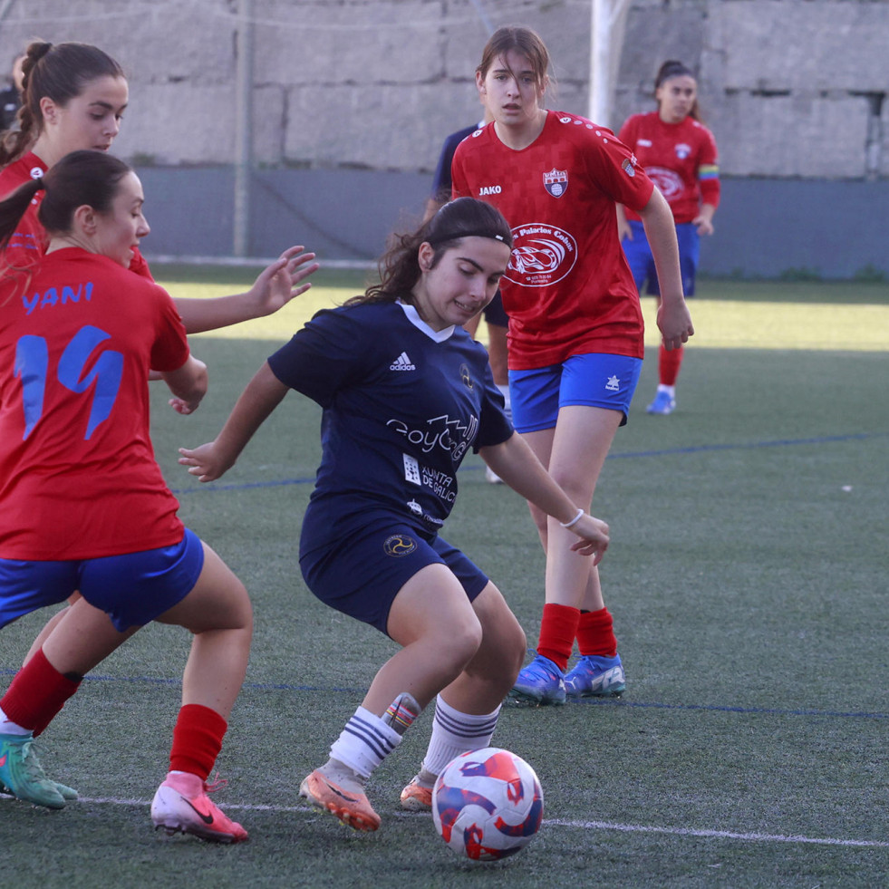 El Atlético Arousana sigue en caída libre mientras el Boiro hace pleno de victorias