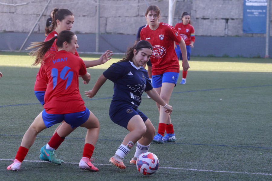 El Atlético Arousana sigue en caída libre mientras el Boiro hace pleno de victorias