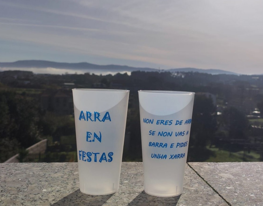 La Asociación Cultural de Arra se une al uso de los vasos reutilizables